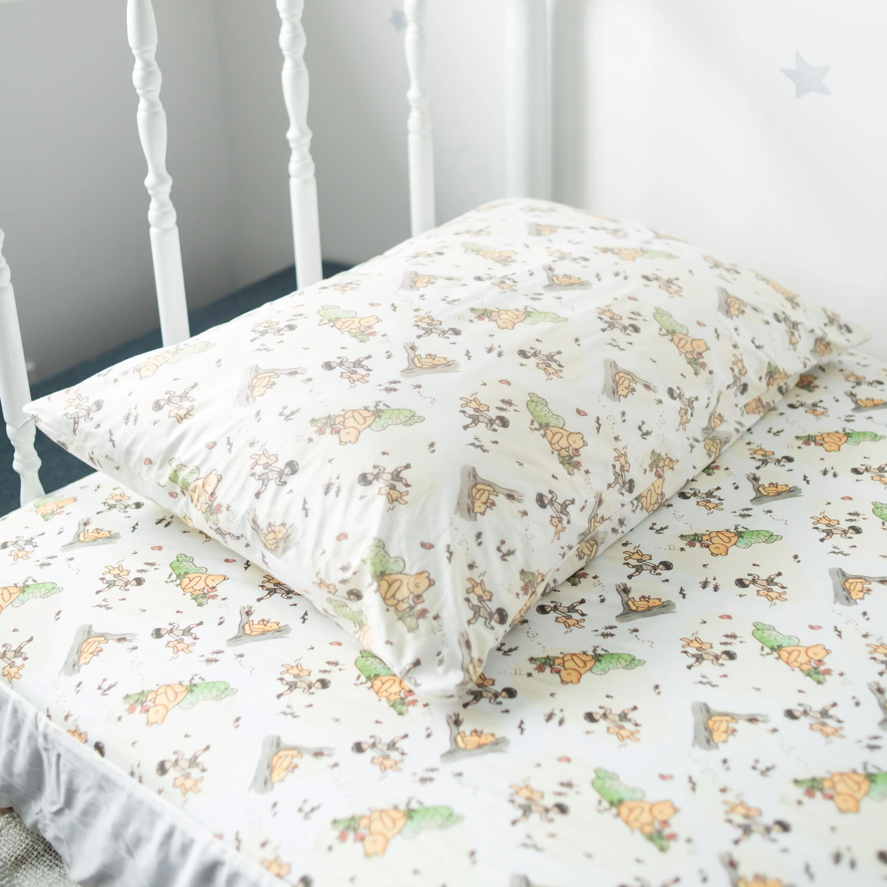 [SECONDS] No-Leak Fitted Sheet | Classic Pooh - Image 6
